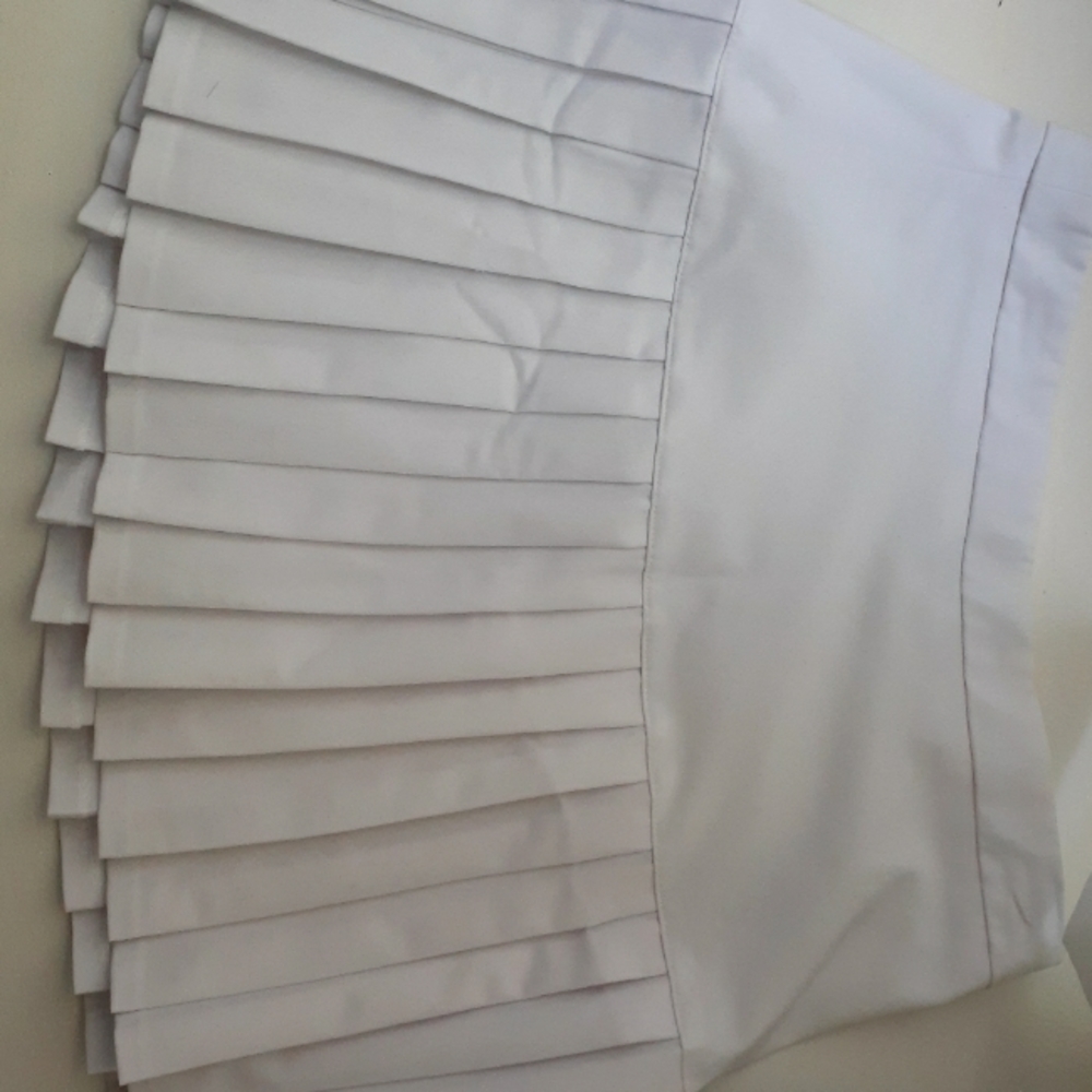 Y2K tennis skirt